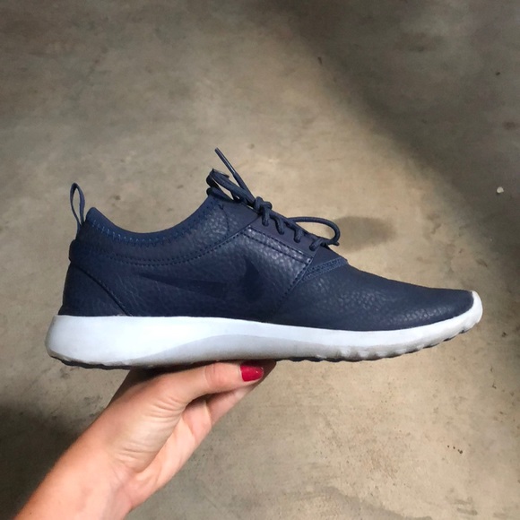 blue leather nike shoes